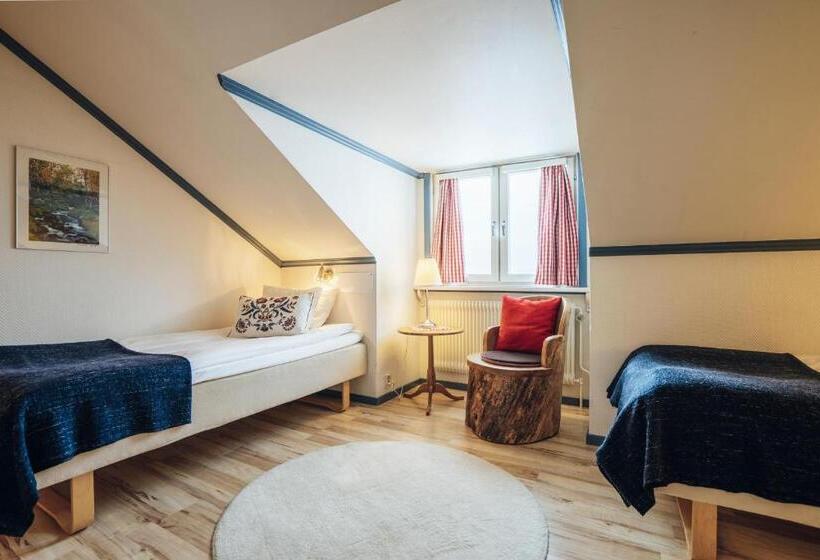 Lövåsgårdens Fjällhotell