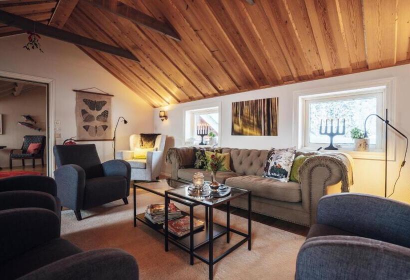 Lövåsgårdens Fjällhotell