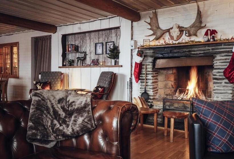 Lövåsgårdens Fjällhotell