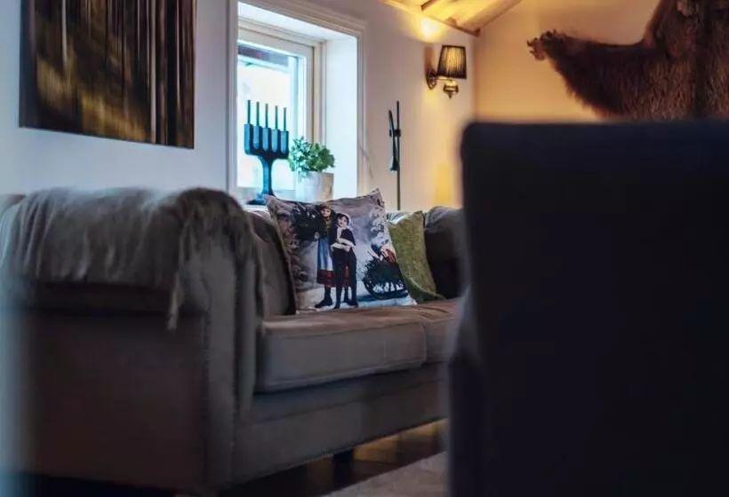 Lövåsgårdens Fjällhotell