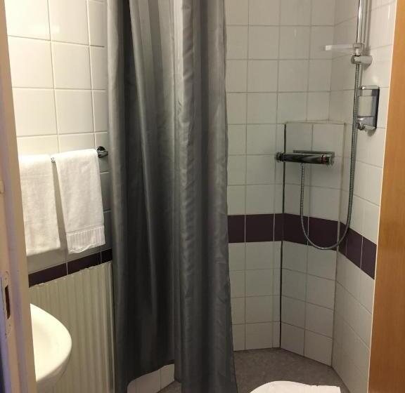 Lövåsgårdens Fjällhotell