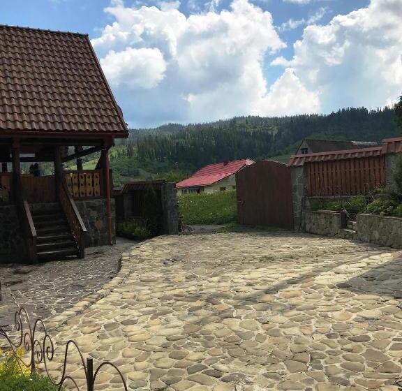 بنسيون карпатське сонце