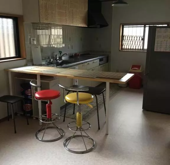 Majatalo Guesthouse Mame庵