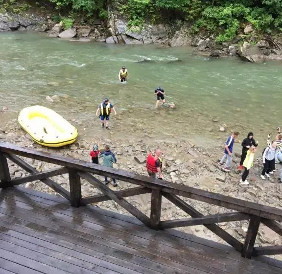 Majatalo 4 Mountains