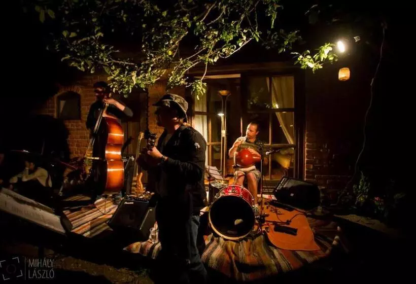 Majatalo Barn Guesthouse / Csűr Vendégház