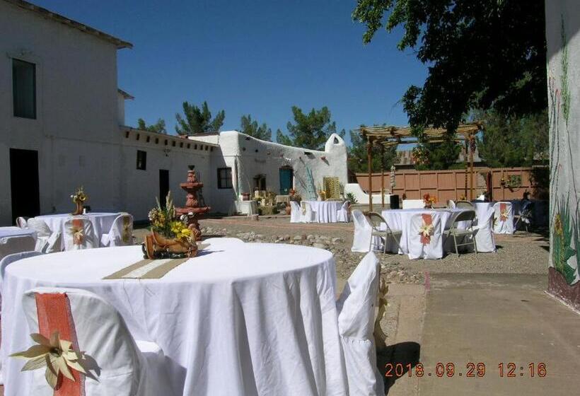 بنسيون Casita At St Francis Hatch Nm