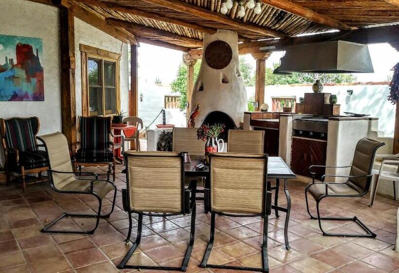 بنسيون Casita At St Francis Hatch Nm
