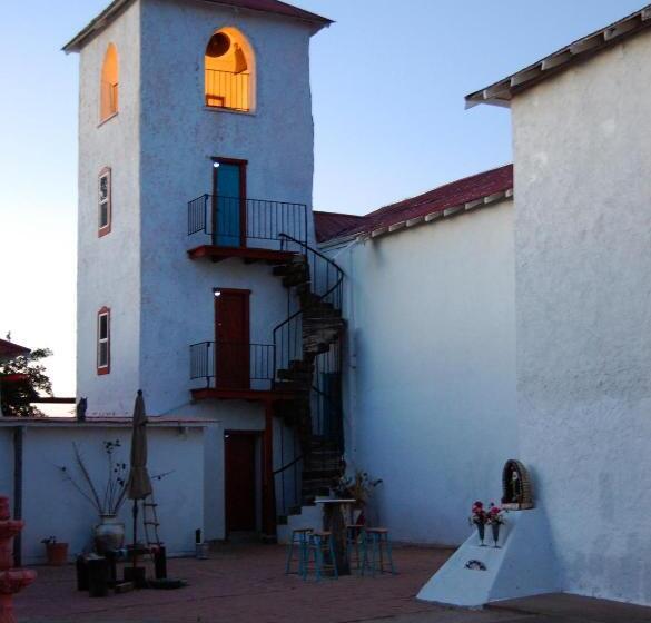 بنسيون Casita At St Francis Hatch Nm