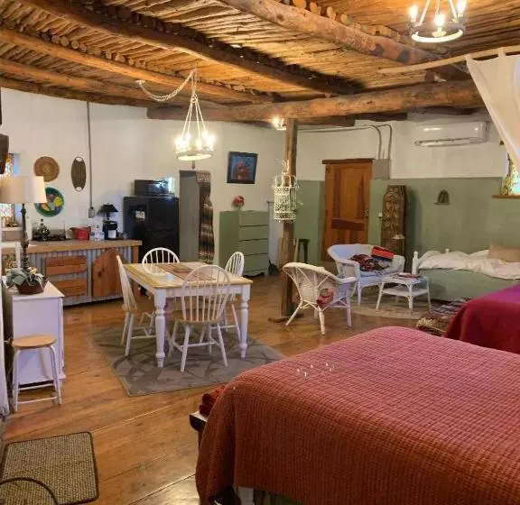 ペンション Casita At St Francis Hatch Nm