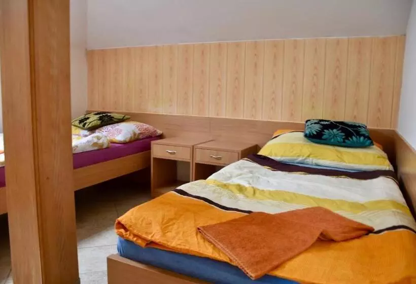 Majatalo Penzion Bar Sandra