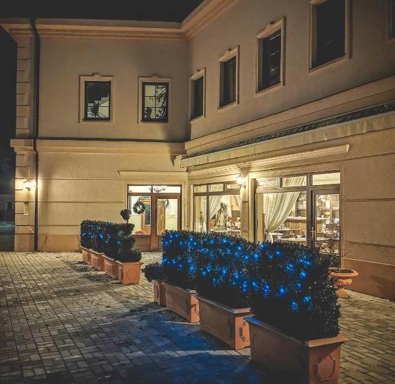 ペンション Restaurant Pansion Wien