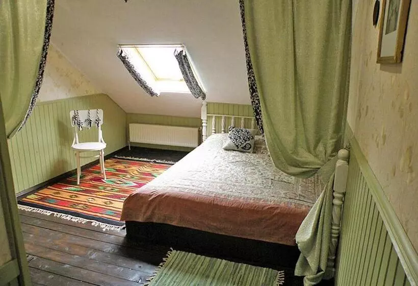 Majatalo Salamandra Village