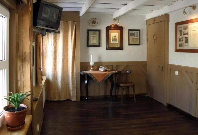 Majatalo Salamandra Village