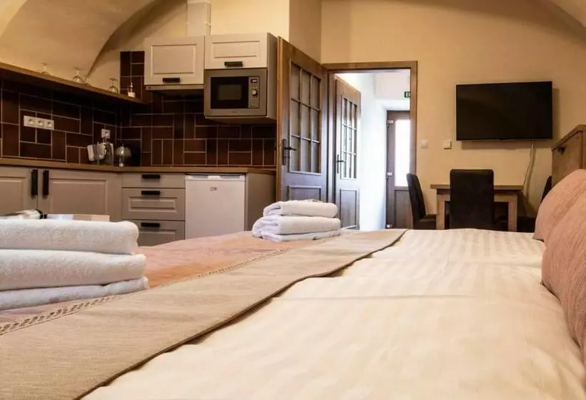 Residence Tvrz Skočice