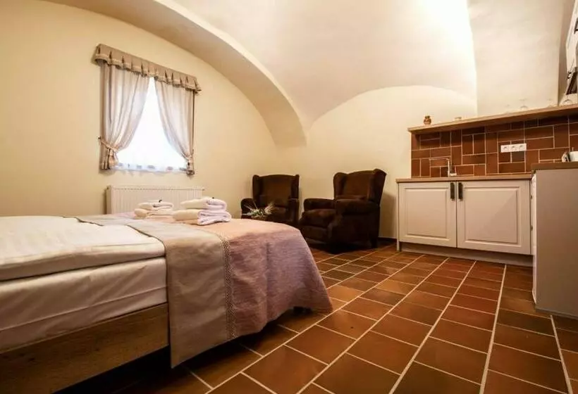 Residence Tvrz Skočice