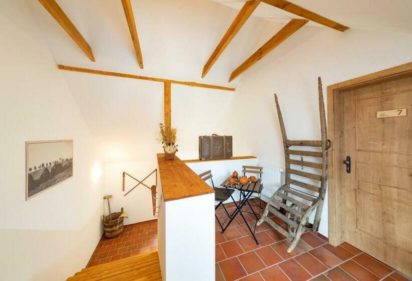 Residence Tvrz Skočice