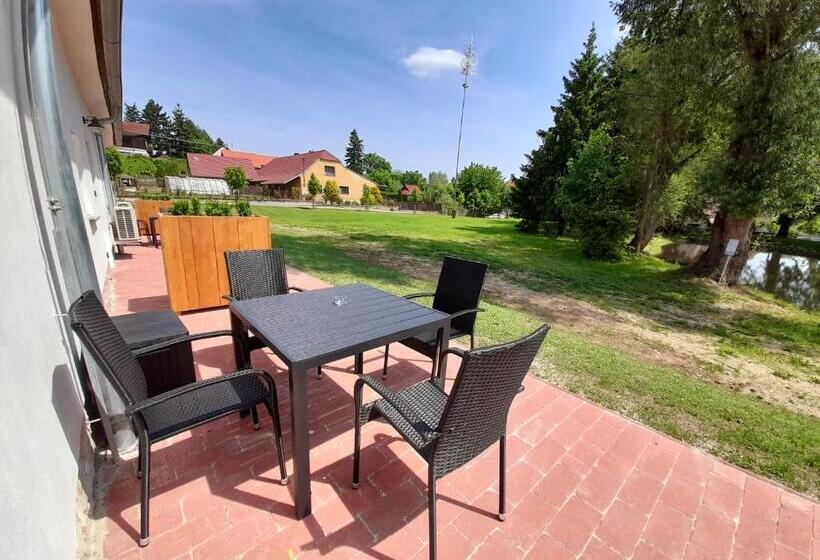 Residence Tvrz Skočice