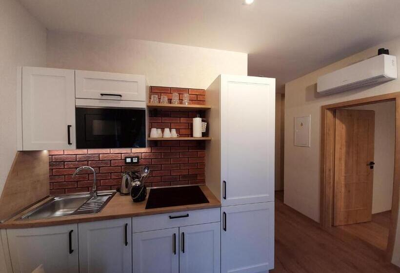 Residence Tvrz Skočice