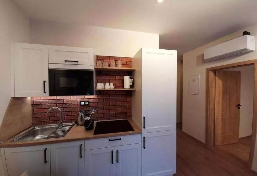 Residence Tvrz Skočice