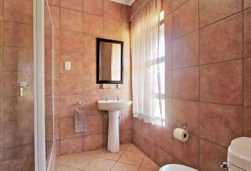 Lomakeskus Monateng Safari Lodge