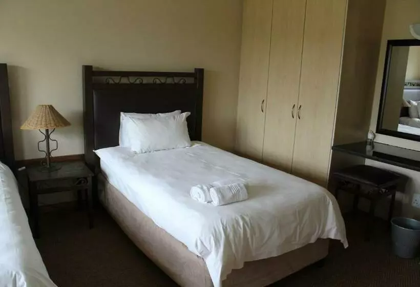 Lomakeskus Monateng Safari Lodge