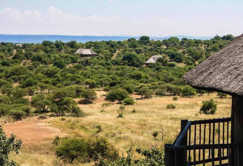 Resort Monateng Safari Lodge