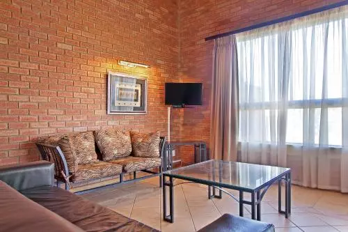 Lomakeskus Monateng Safari Lodge