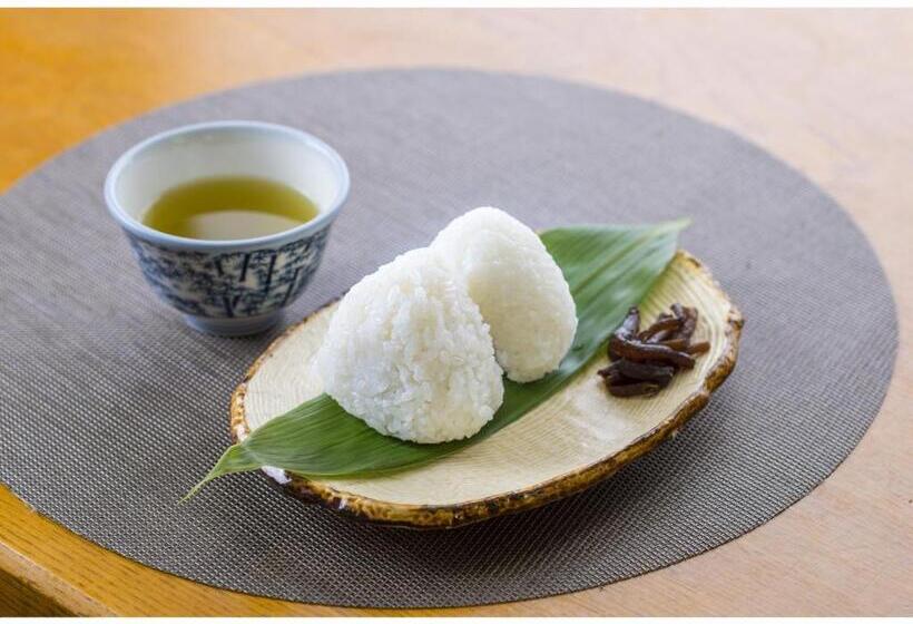 Ryokan 秋山郷雄川閣