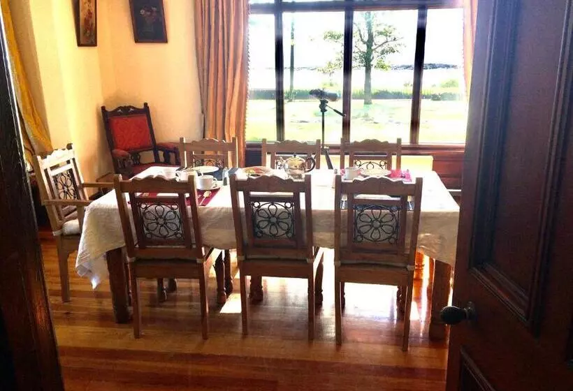 The Old Vicarage Ni B&b