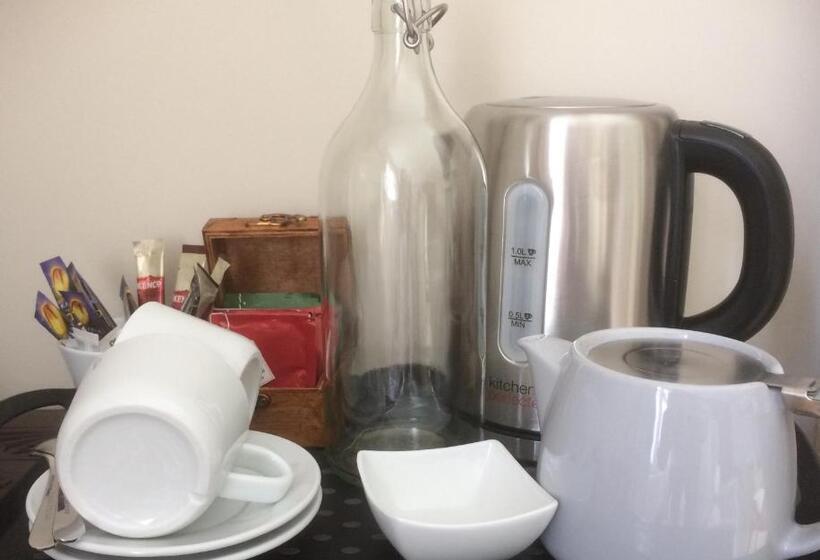 The Old Vicarage Ni B&b