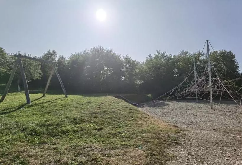 Retkeilymaja Kinderuni Bekokten