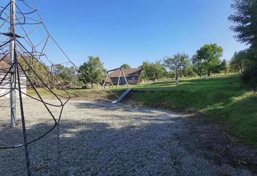 Retkeilymaja Kinderuni Bekokten