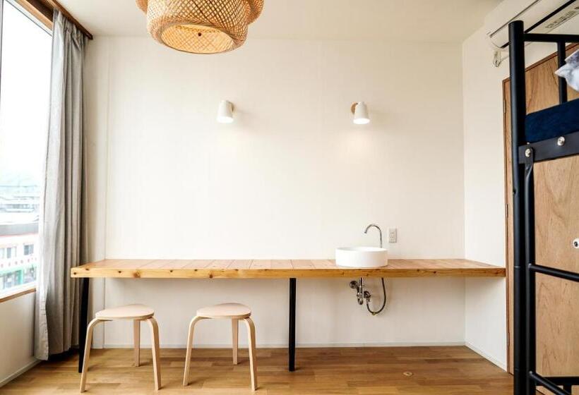 Arashima Hostel