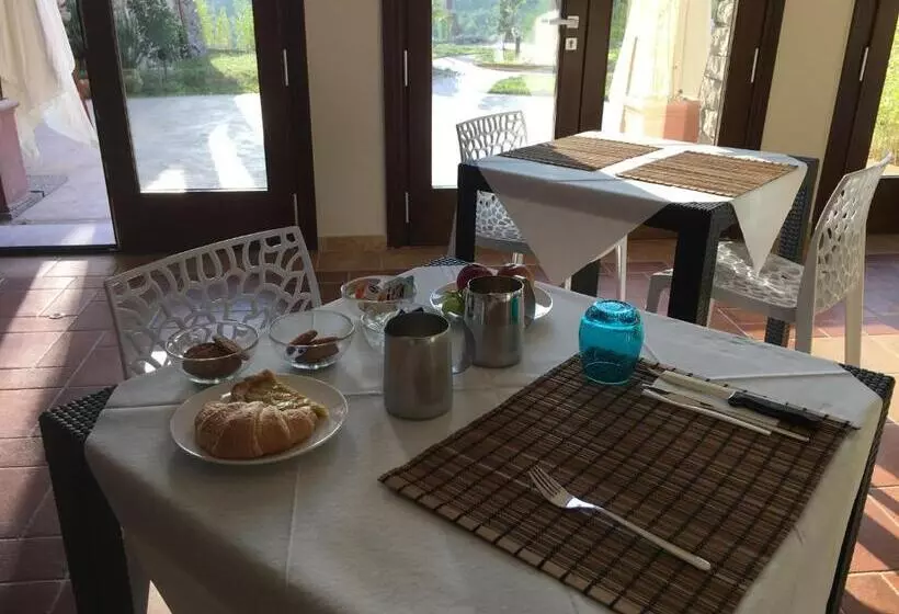 Aamiaismajoitus (B&B) Villa Vento Dei Cieli