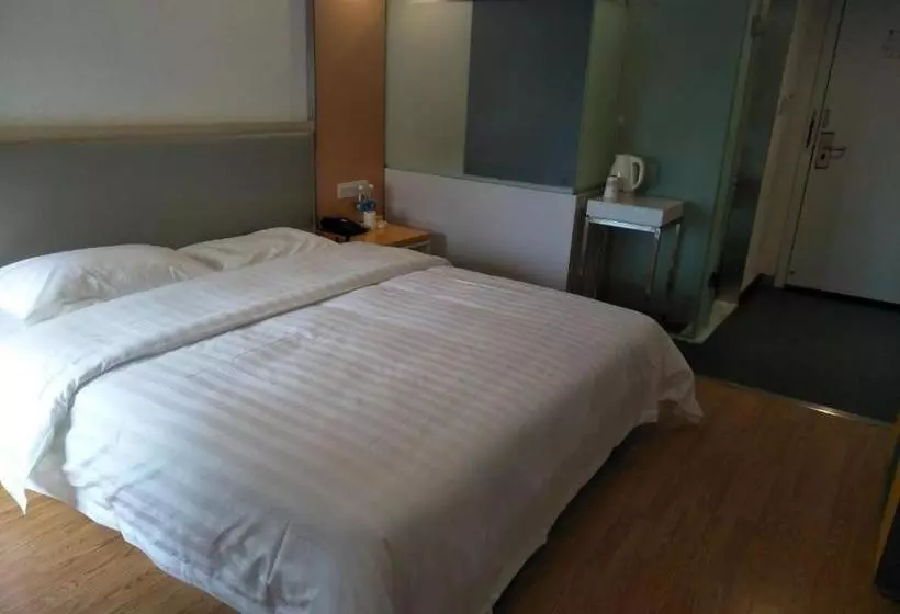 ホテル 7days Inn Chuzhou Mingguang Sports Road Huijin Plaza Branch