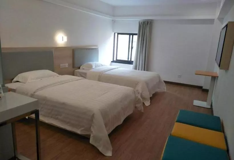 ホテル 7days Inn Chuzhou Mingguang Sports Road Huijin Plaza Branch