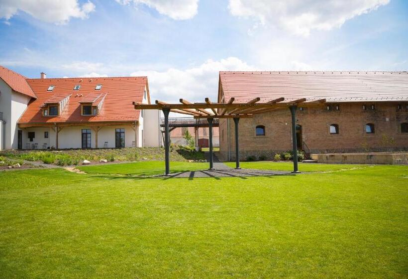 ホテル Dvůr Perlová Voda