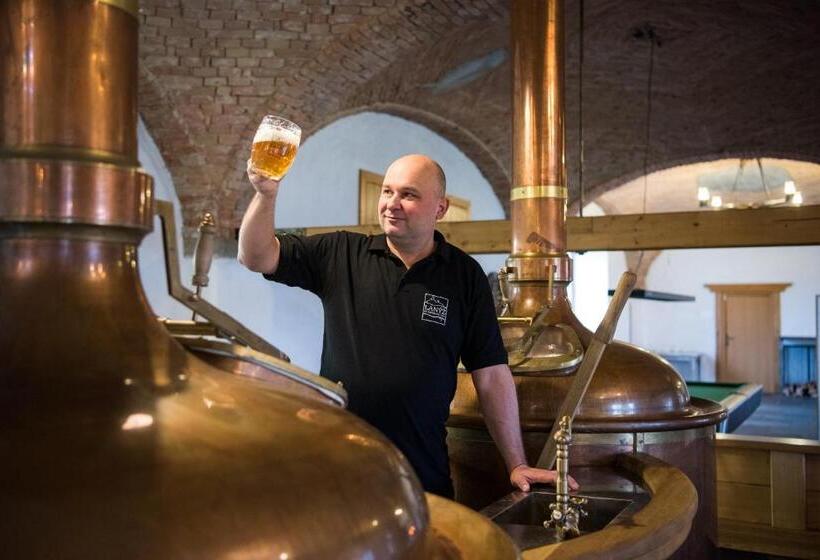 ホテル Dvůr Perlová Voda