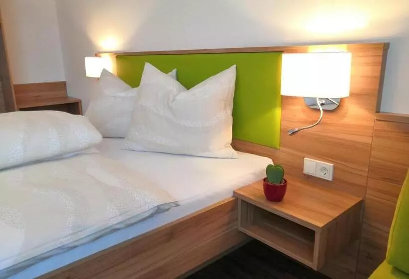 ホテル Mauernböck