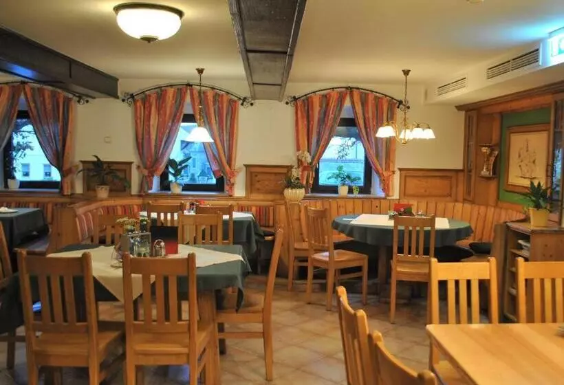 ホテル Mauernböck