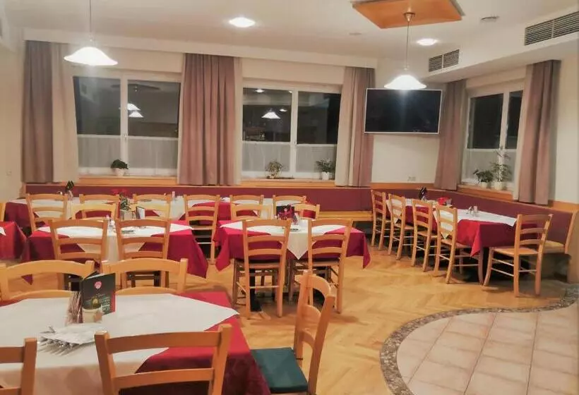 ホテル Mauernböck