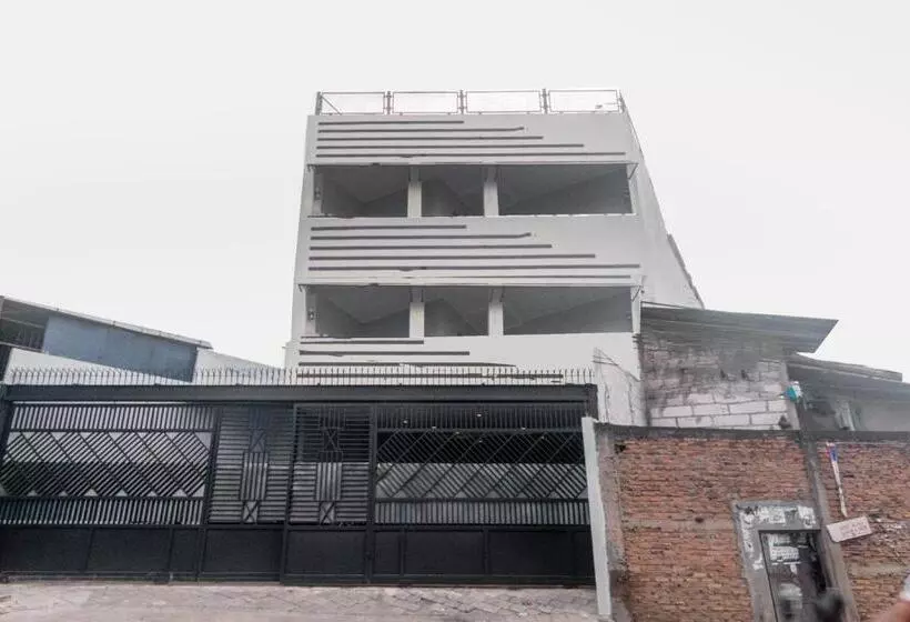 ホテル Oyo 3354 Homia Residence