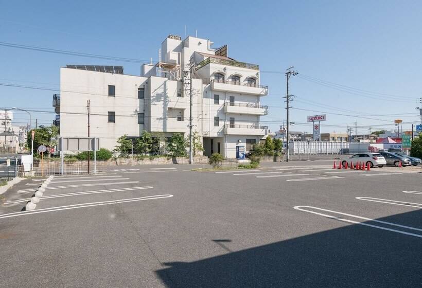 בית מלון כפרי Oyo Business  Koyo