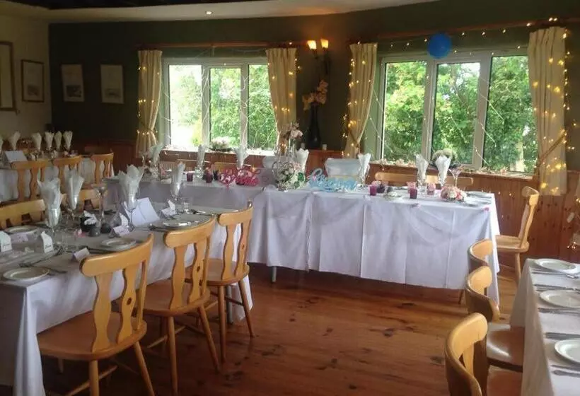 Motelli Keane S Bar & Restaurant