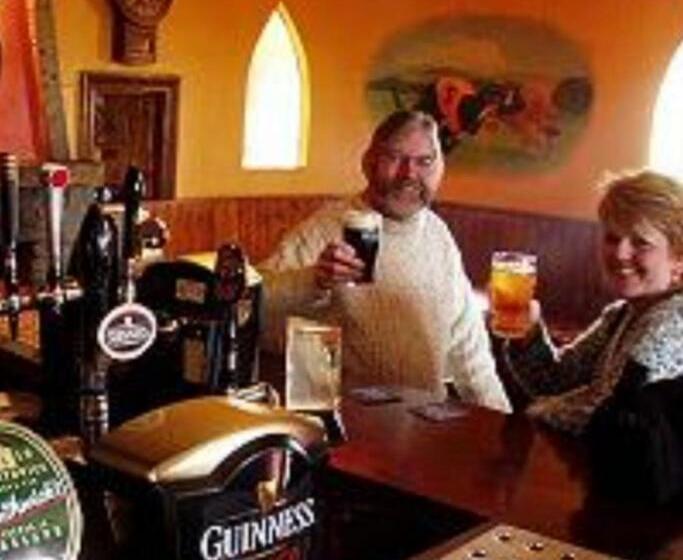 מוטל Keane S Bar & Restaurant