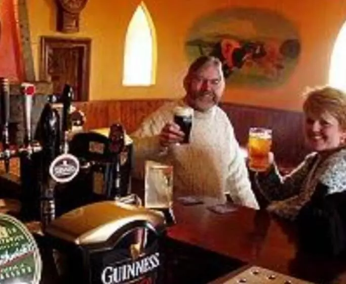 Motelli Keane S Bar & Restaurant