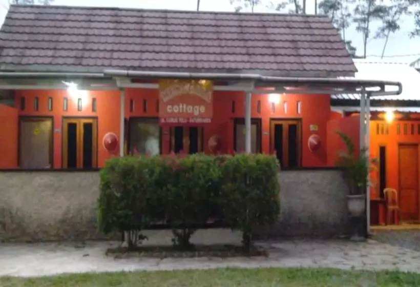 Pension Menggala Cottage Baturaden