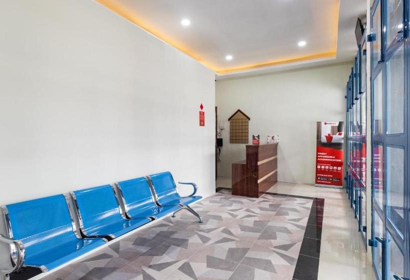 بنسيون Reddoorz Near Medan Amplas