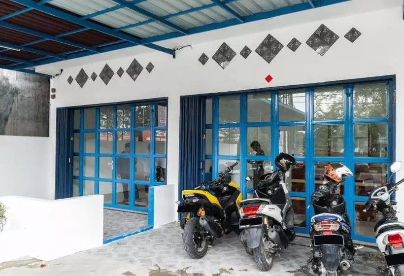 ペンション Reddoorz Near Medan Amplas