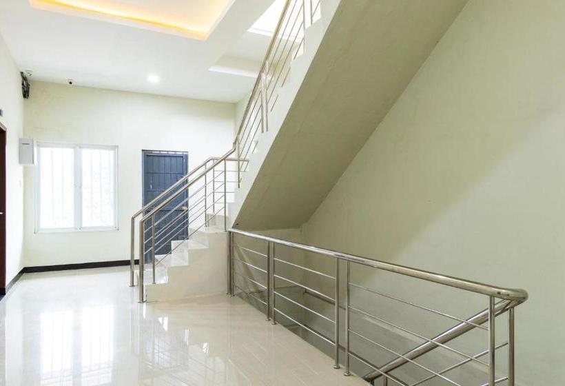 بنسيون Reddoorz Near Medan Amplas